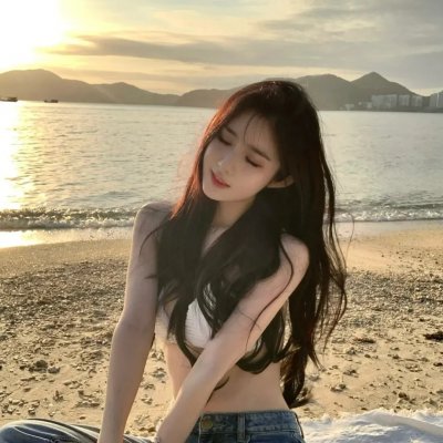 蓝色大丽花 海报