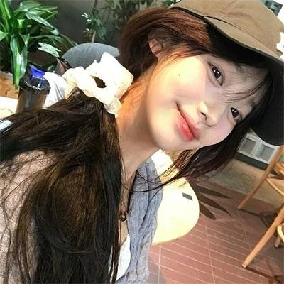 大人的防具店（里面） 海报